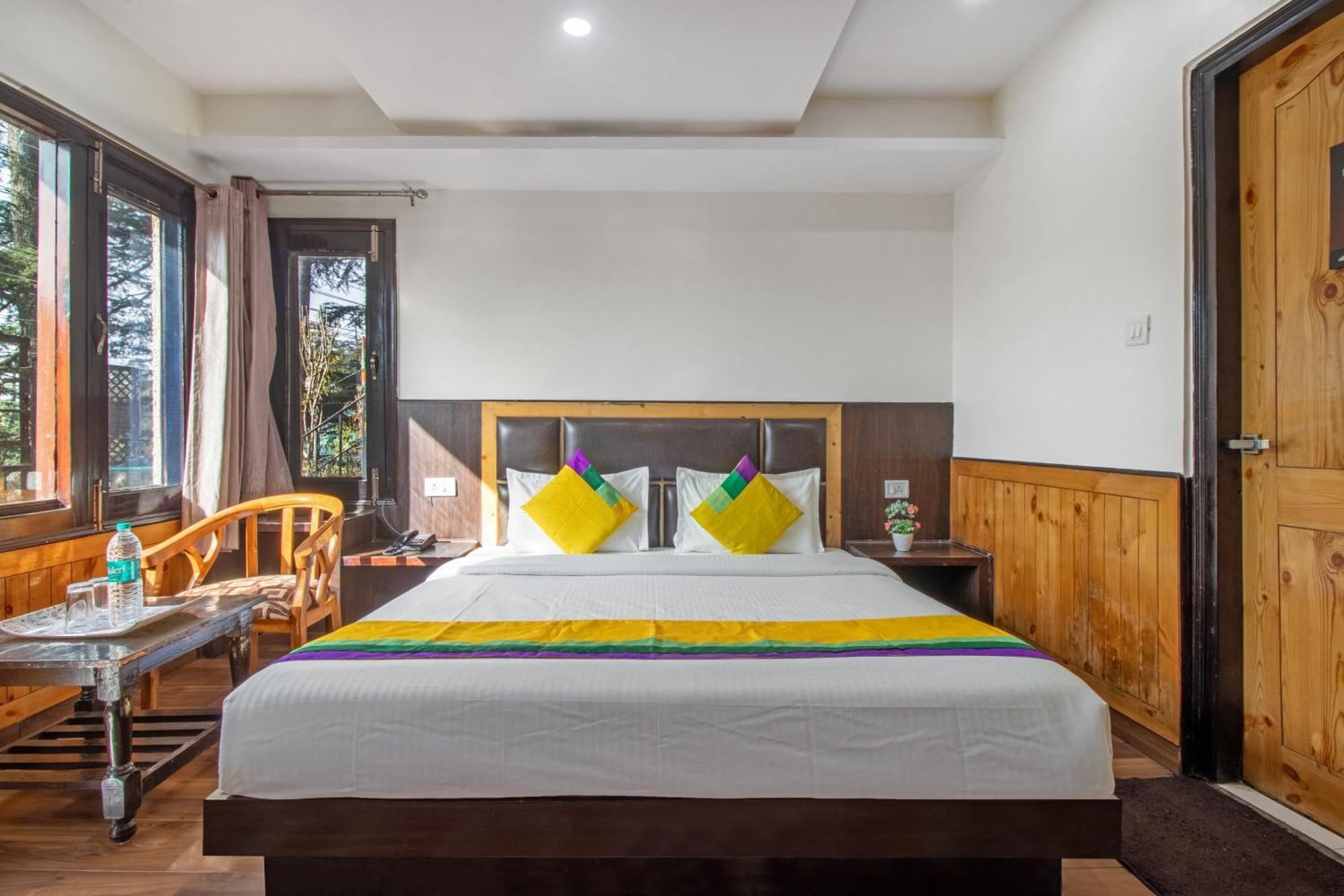 Itsy Hotels Avantika With Forest View ชิมลา ภายนอก รูปภาพ