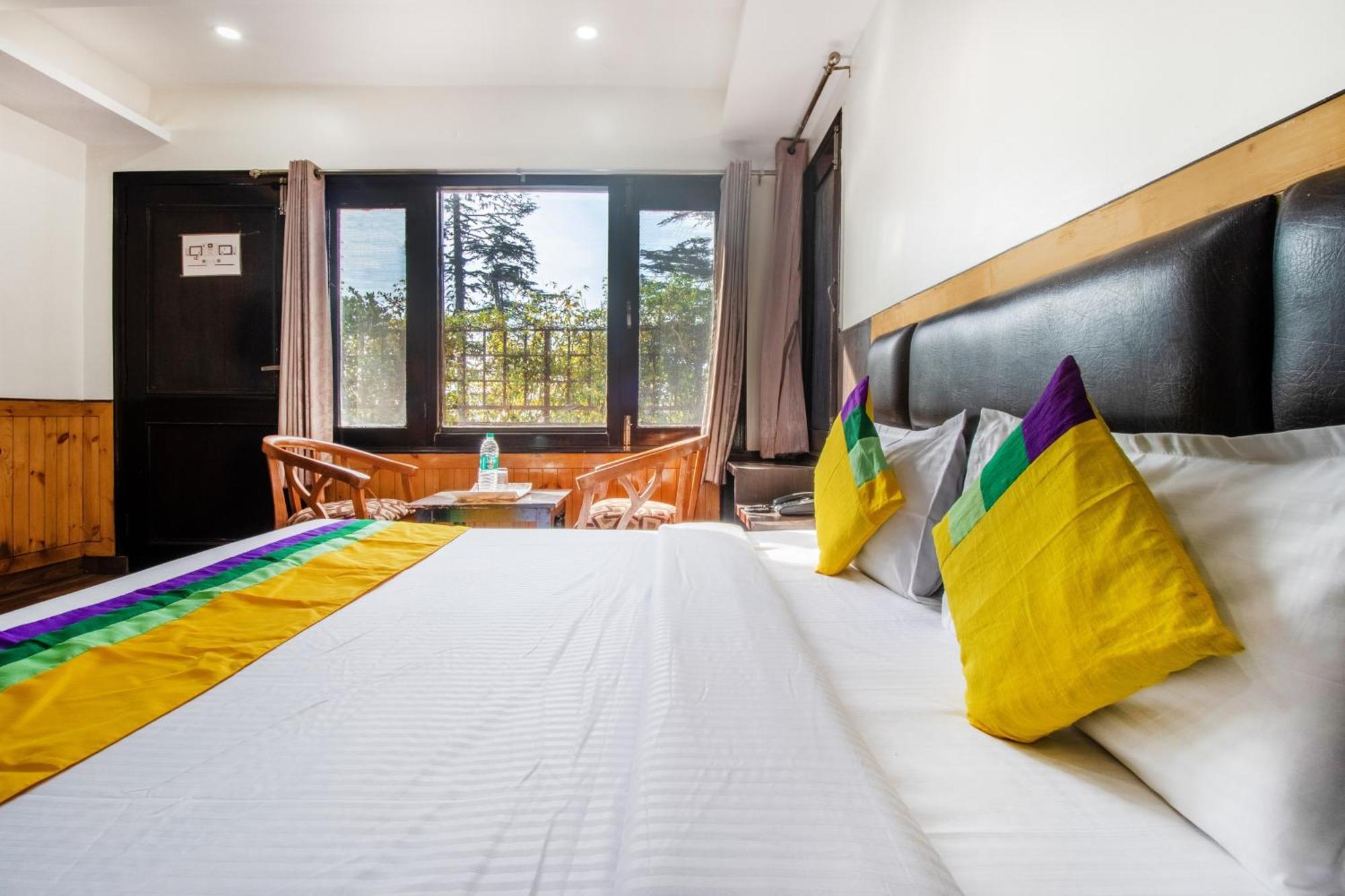 Itsy Hotels Avantika With Forest View ชิมลา ภายนอก รูปภาพ