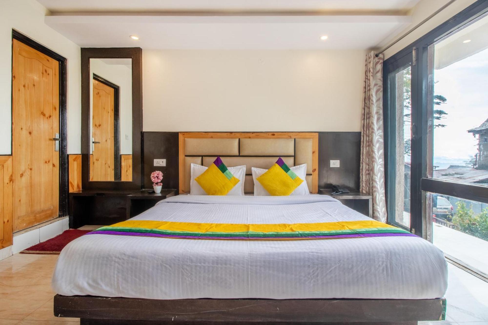 Itsy Hotels Avantika With Forest View ชิมลา ภายนอก รูปภาพ